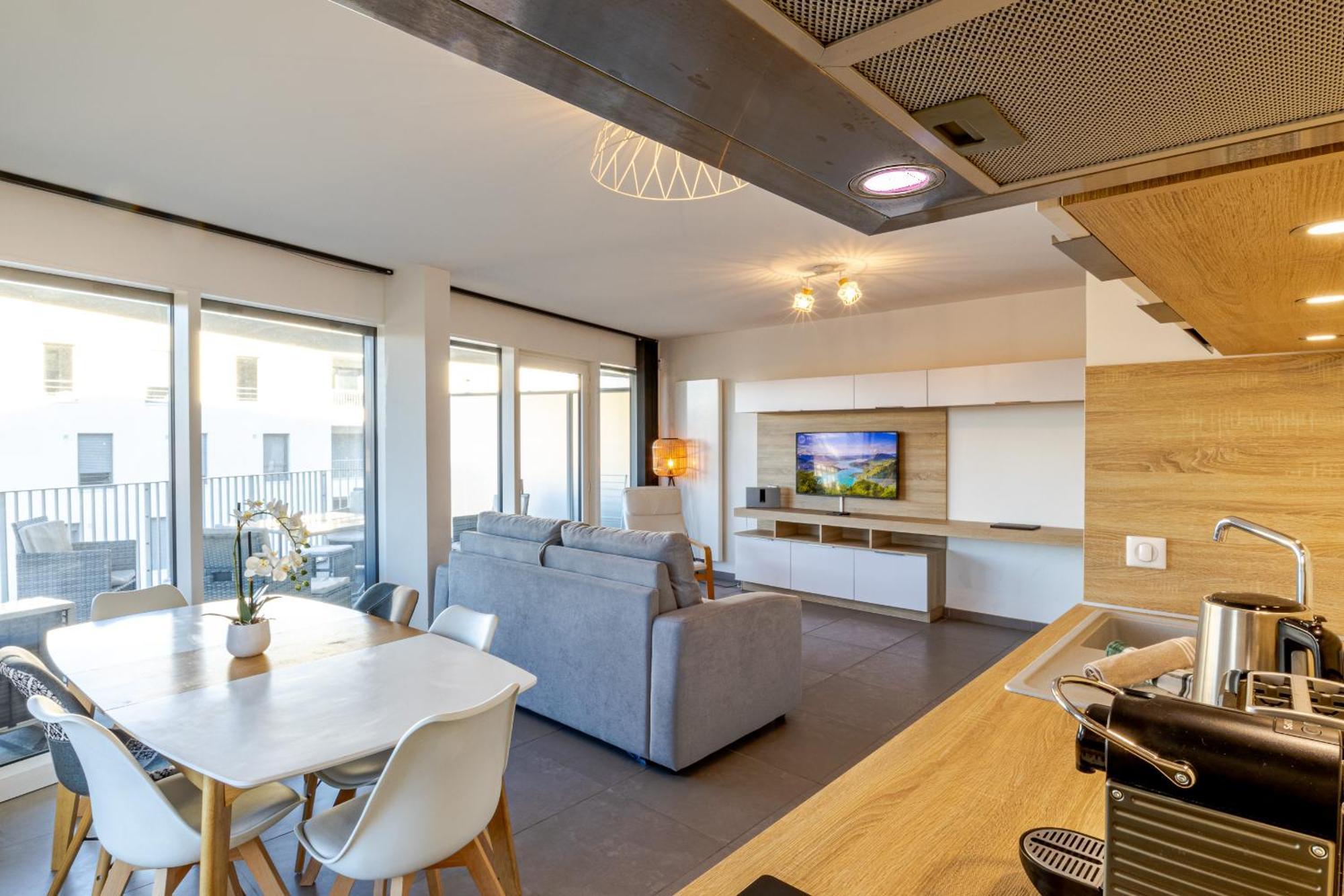 La Plume Vue Lac 3 Etoiles - Garage Prive, Secteur Recherche, Moderne & Tout Equipe, 6 Personnes Annecy Exterior foto